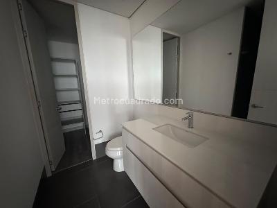 Apartamento en venta en El Poblado, Medellín · foto 14 de 14