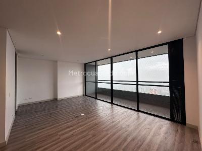 Apartamento en venta en El Poblado, Medellín · foto 5 de 14