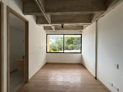 Casa de 4 alcobas en arriendo en Envigado, Envigado, 335 m² · foto 10 de 19
