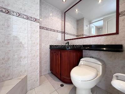Apartamento en venta en El Poblado, Medellín · foto 15 de 17