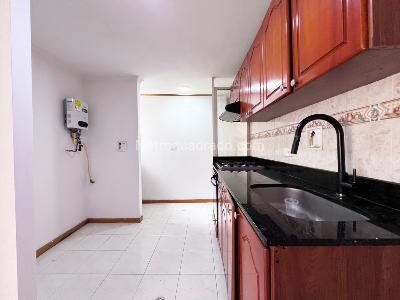 Apartamento en venta en El Poblado, Medellín · foto 5 de 17