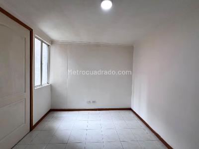 Apartamento en venta en El Poblado, Medellín · foto 8 de 17