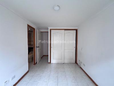 Apartamento en venta en El Poblado, Medellín · foto 9 de 17