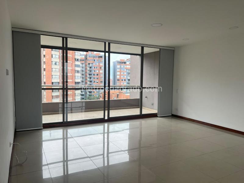 Apartamento en Arriendo, EL POBLADO, Medellín