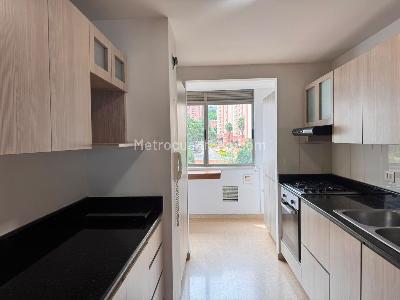 Apartamento de 3 alcobas en venta en Los Balsos, Medellín, 146 m² · foto 5 de 15