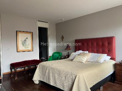 Apartamento de 2 alcobas en venta en El Poblado, Medellín, 174 m² · foto 11 de 16