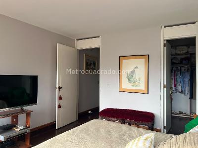 Apartamento de 2 alcobas en venta en El Poblado, Medellín, 174 m² · foto 12 de 16