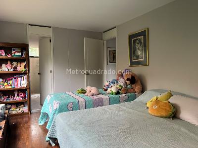 Apartamento de 2 alcobas en venta en El Poblado, Medellín, 174 m² · foto 9 de 16