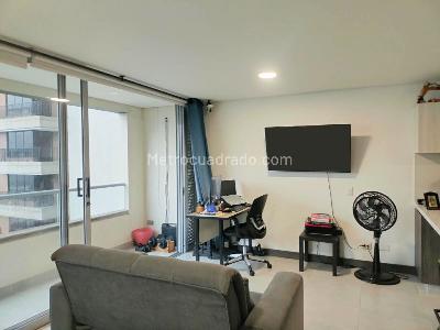 Apartamento en venta en El Poblado, Medellín · foto 4 de 9