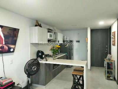 Apartamento en venta en El Poblado, Medellín · foto 5 de 9