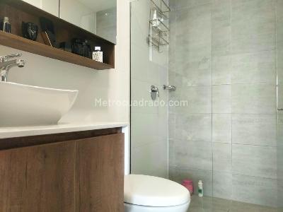 Apartamento de 2 alcobas en venta en El Poblado, Medellín, 86 m² · foto 15 de 16