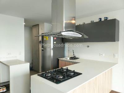 Apartamento de 2 alcobas en venta en El Poblado, Medellín, 86 m² · foto 6 de 16