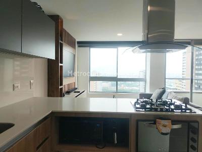 Apartamento de 2 alcobas en venta en El Poblado, Medellín, 86 m² · foto 7 de 16