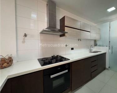 Casa de 3 alcobas en venta en Envigado, Envigado, 210 m² · foto 3 de 14