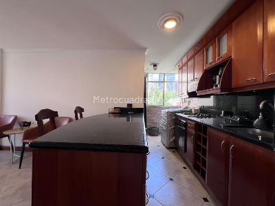 Apartamento de 3 alcobas en arriendo en Altos Del Poblado, Medellín, 78 m² · foto 3 de 13