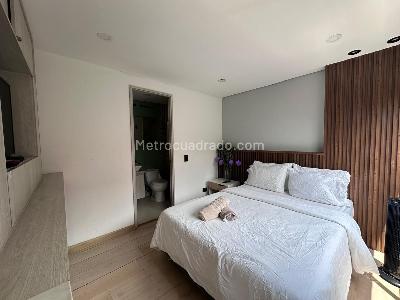 Apartamento de 1 alcoba en arriendo en El Tesoro, Medellín, 35 m² · foto 12 de 13