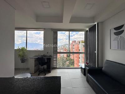 Apartamento de 1 alcoba en arriendo en El Tesoro, Medellín, 35 m² · foto 2 de 13