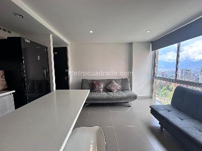 Apartamento de 1 alcoba en arriendo en El Tesoro, Medellín, 35 m² · foto 3 de 13