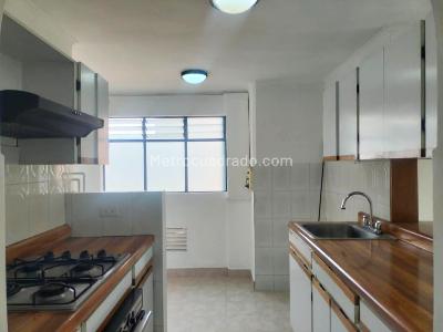 Apartamento en venta en El Poblado, Medellín · foto 5 de 14