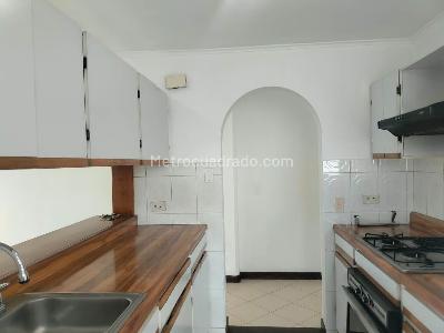 Apartamento en venta en El Poblado, Medellín · foto 7 de 14