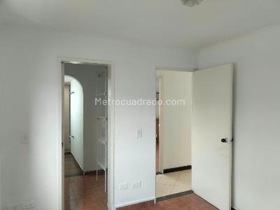 Apartamento en venta en El Poblado, Medellín · foto 9 de 14