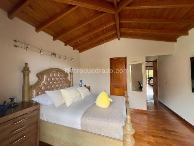 Casa de 4 alcobas en venta en Envigado, Envigado, 500 m² · foto 13 de 17