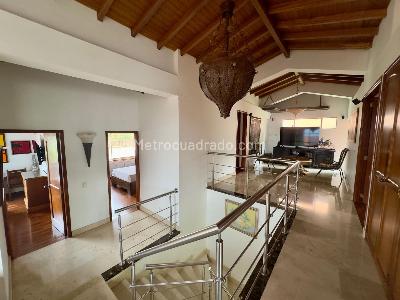 Casa de 4 alcobas en venta en Envigado, Envigado, 500 m² · foto 8 de 17