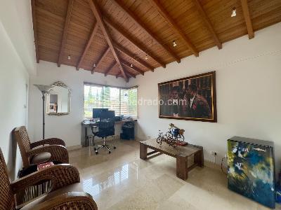 Casa de 4 alcobas en venta en Envigado, Envigado, 500 m² · foto 9 de 17