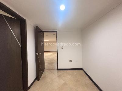 Casa de 5 alcobas en venta en Sabaneta, Sabaneta, 300 m² · foto 15 de 19