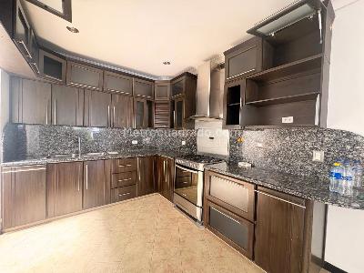 Casa de 5 alcobas en venta en Sabaneta, Sabaneta, 300 m² · foto 4 de 19