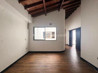 Casa de 5 alcobas en venta en Sabaneta, Sabaneta, 300 m² · foto 8 de 19