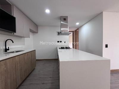 Apartamento de 2 alcobas en arriendo en El Poblado, Medellín, 62 m² · foto 4 de 12