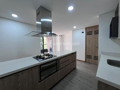 Apartamento de 2 alcobas en arriendo en El Poblado, Medellín, 62 m² · foto 5 de 12