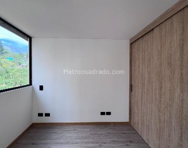Apartamento de 2 alcobas en arriendo en El Poblado, Medellín, 62 m² · foto 7 de 12