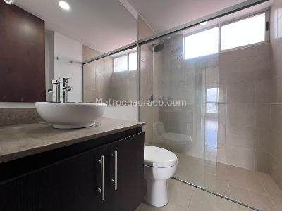 Apartamento de 1 alcoba en arriendo en El Poblado, Medellín, 60 m² · foto 10 de 10