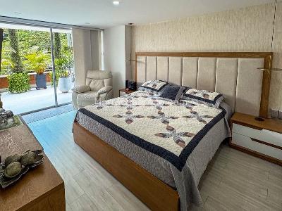 Apartamento de 3 alcobas en venta en El Poblado, Medellín, 148 m² · foto 8 de 15