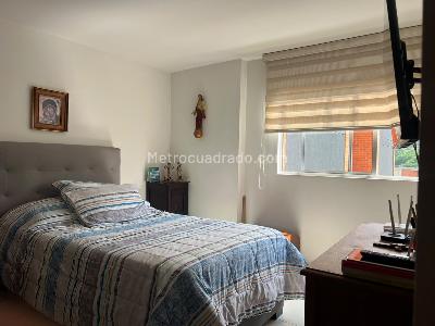 Apartamento de 2 alcobas en venta en Envigado, Envigado, 58 m² · foto 10 de 15