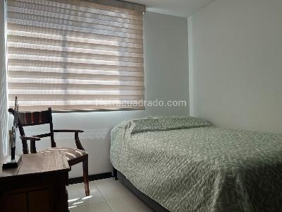 Apartamento de 2 alcobas en venta en Envigado, Envigado, 58 m² · foto 12 de 15