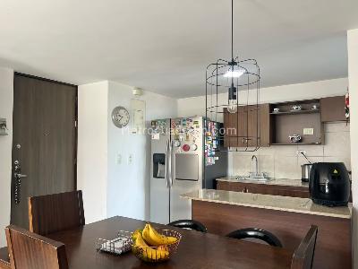 Apartamento de 2 alcobas en venta en Envigado, Envigado, 58 m² · foto 4 de 15