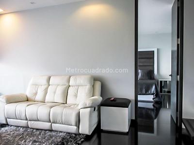 Apartamento en venta en El Poblado, Medellín · foto 7 de 16