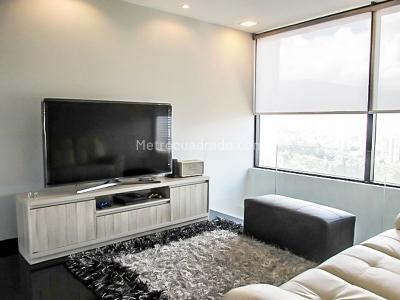 Apartamento en venta en El Poblado, Medellín · foto 8 de 16