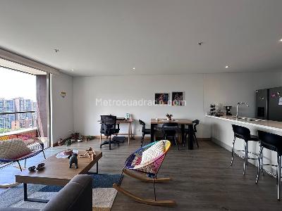 Apartamento en arriendo en El Poblado, Medellín · foto 4 de 14