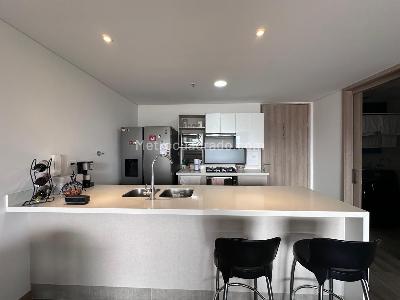 Apartamento en arriendo en El Poblado, Medellín · foto 5 de 14