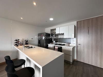 Apartamento en arriendo en El Poblado, Medellín · foto 7 de 14