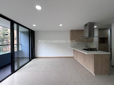 Apartamento de 1 alcoba en arriendo en El Poblado, Medellín, 50 m² · foto 2 de 12