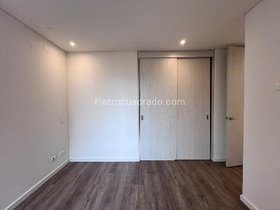 Apartamento de 2 alcobas en venta en El Poblado, Medellín, 86 m² · foto 12 de 16