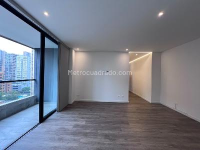 Apartamento de 2 alcobas en venta en El Poblado, Medellín, 86 m² · foto 2 de 16