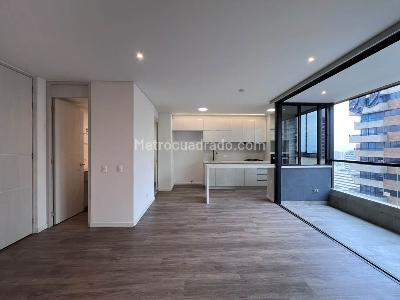 Apartamento de 2 alcobas en venta en El Poblado, Medellín, 86 m² · foto 4 de 16