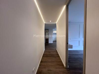 Apartamento de 2 alcobas en venta en El Poblado, Medellín, 86 m² · foto 7 de 16