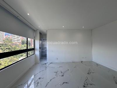 Apartamento de 3 alcobas en venta en El Poblado, Medellín, 217 m² · foto 10 de 18